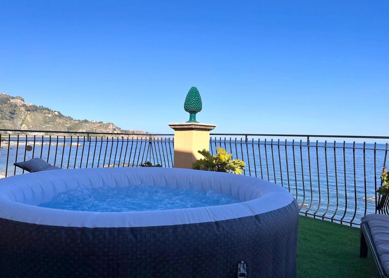 Miriam Sea Front Jacuzzi *
